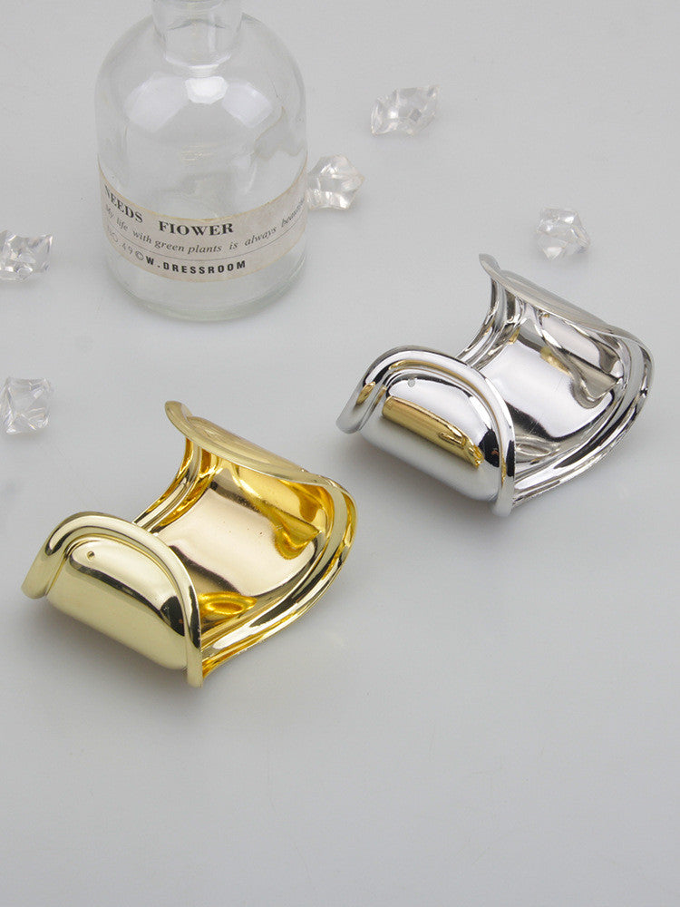 Przesadna | Asymmetrical Metal Wave Personality