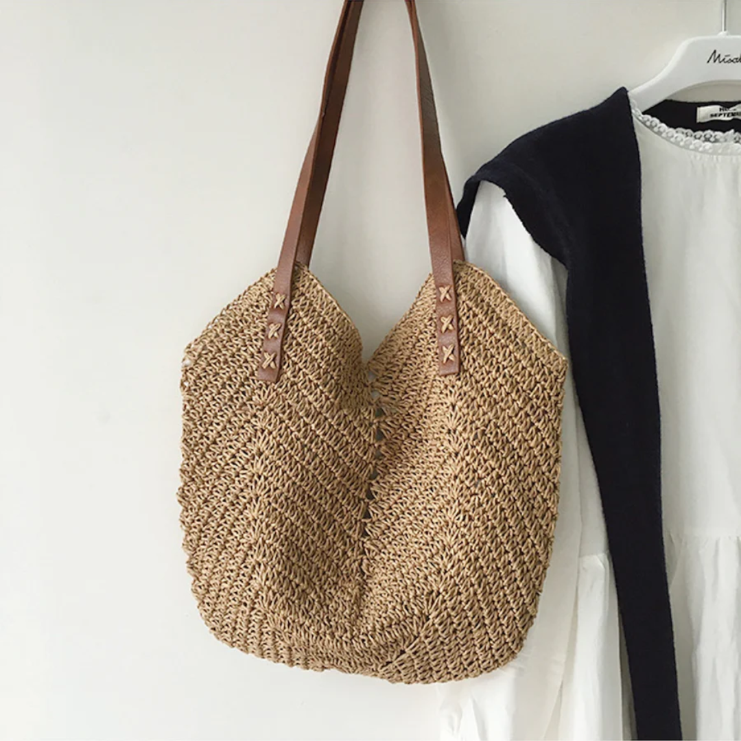 Elegancka torebka na ramię dla kobiet - BreezeWoven