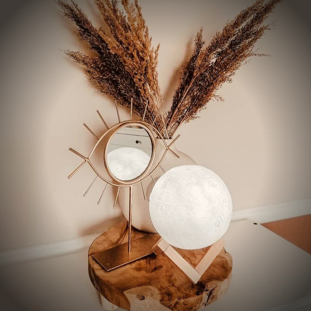 Lampa Księżycowa z Naturalną Podstawką i Intuicyjnym Sterowaniem