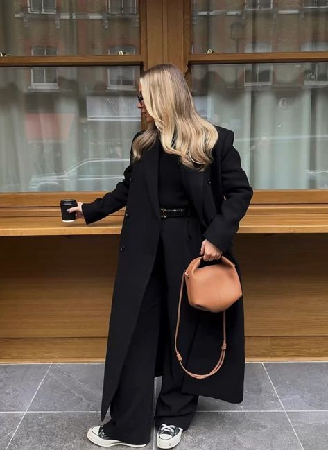 Mina Trenchcoat | Klasyczny Płaszcz Damski – Doskonały na Wiosnę, Jesień i Eleganckie Okazje