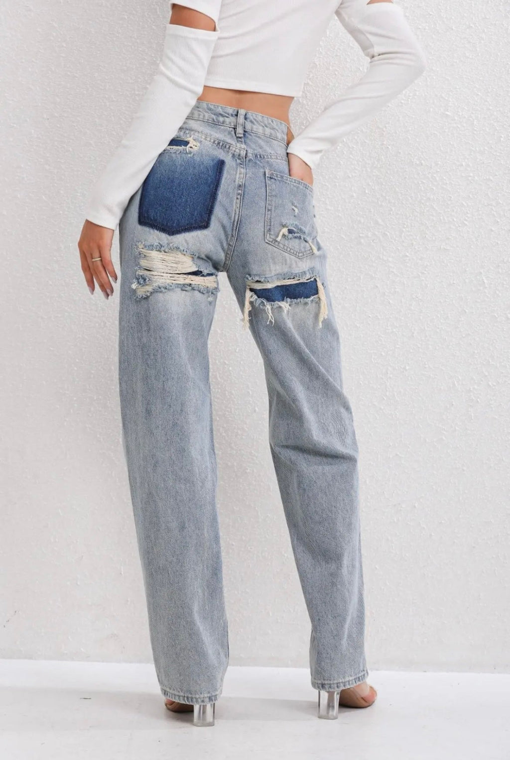 Livia - Vintage Distressed Jeans
